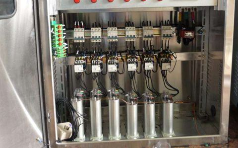 低壓電力電容器爆炸的原因是什么？